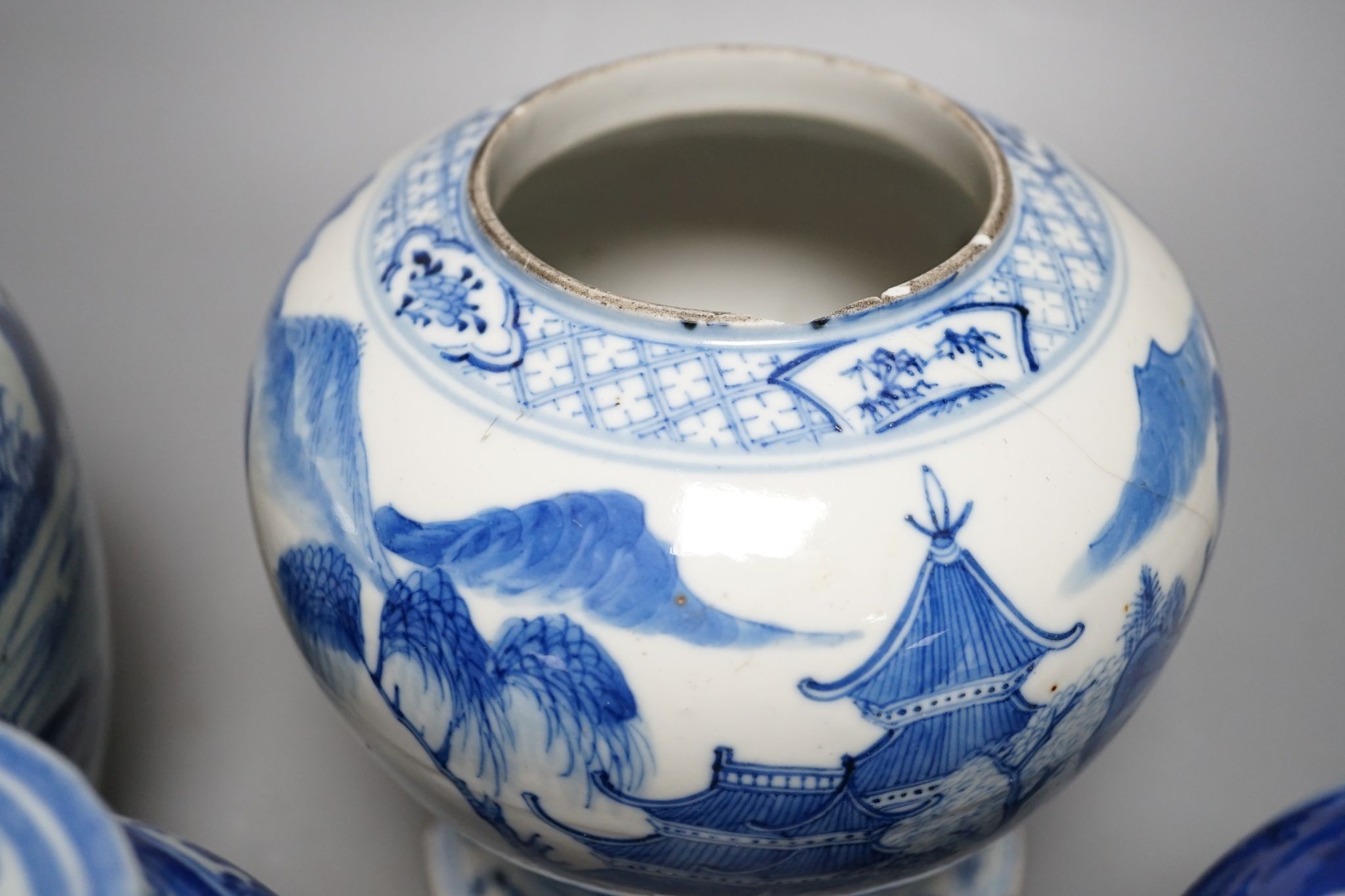 Four Chinese blue and white jars, 19th century and later